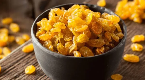 قیمت خرید کشمش گله آفتابی + خواص، معایب و مزایا